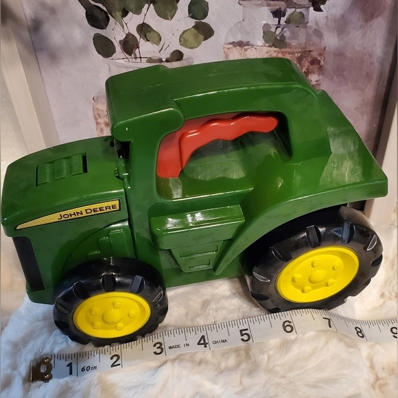 JOHN Deere Roll N Go Play Tractor Vehicle, with Flashlight - Picture 4 of 4